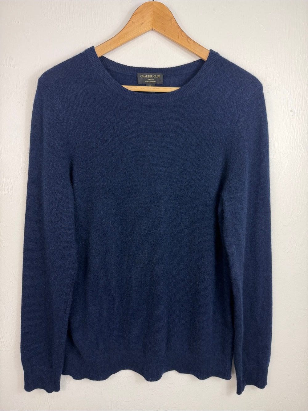 Charter Club Luxury 100% Cashmere Navy Blue Crewneck Sweater Size M - Picture 2 of 8